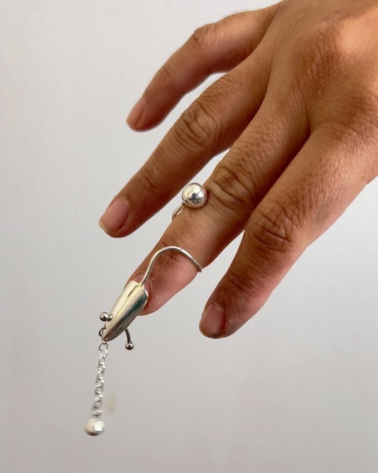 Dangle Nail Ring