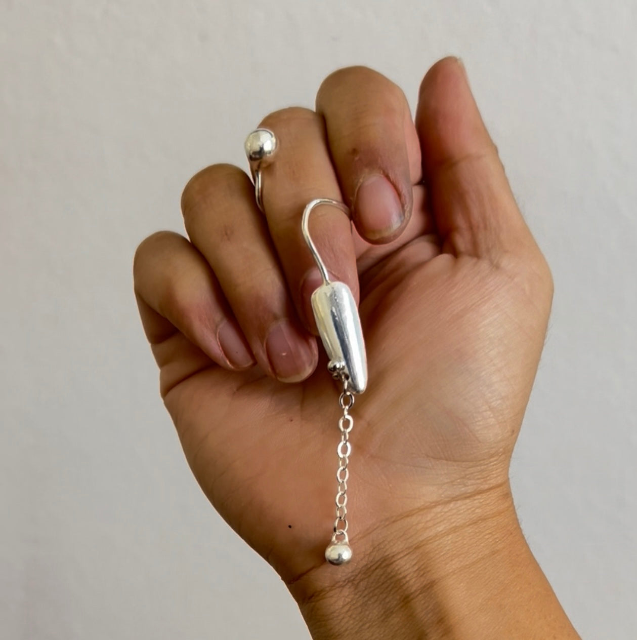 Dangle Nail Ring